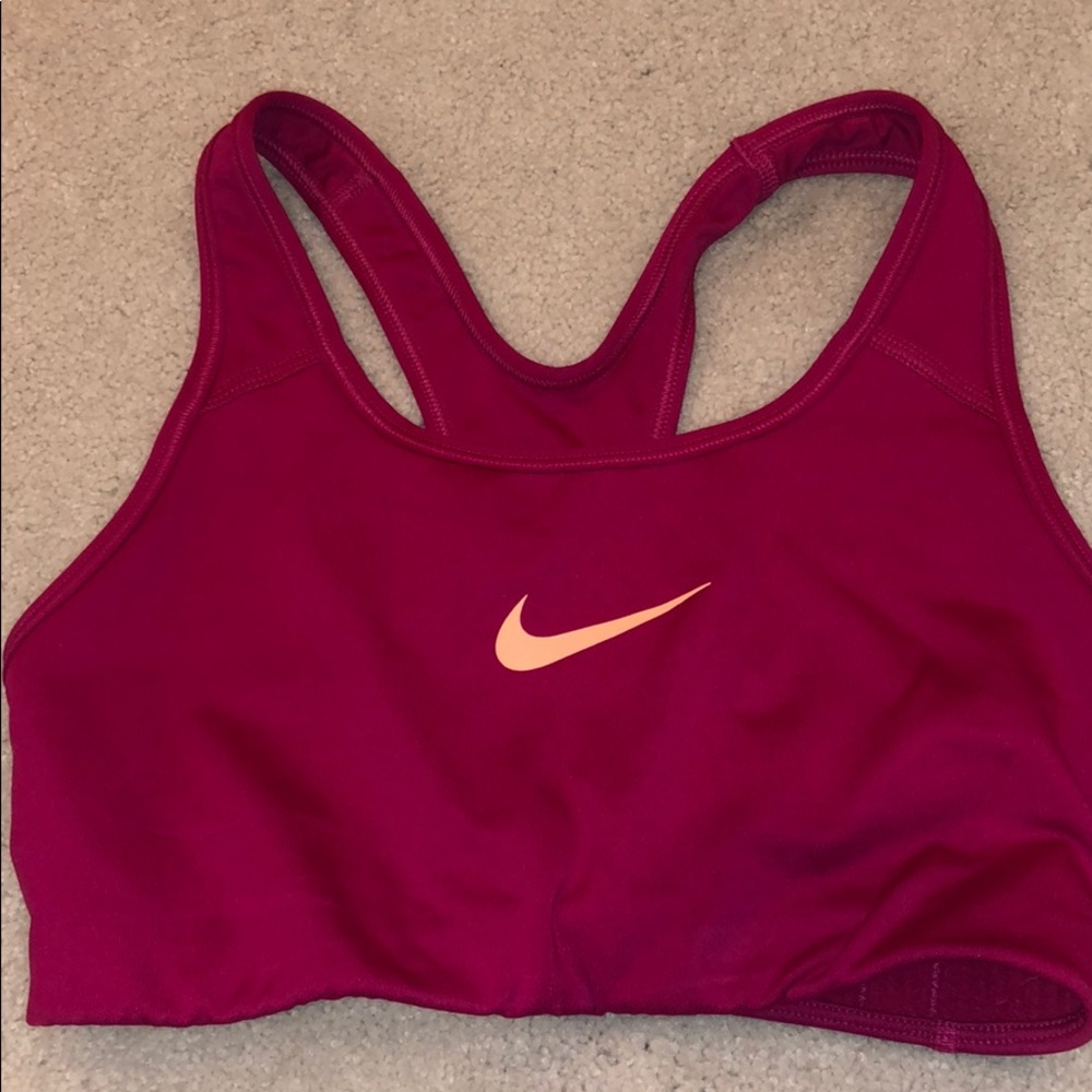 nike dri-fit sports bra